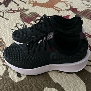 Women’s NIKE running shoes Size 7.5